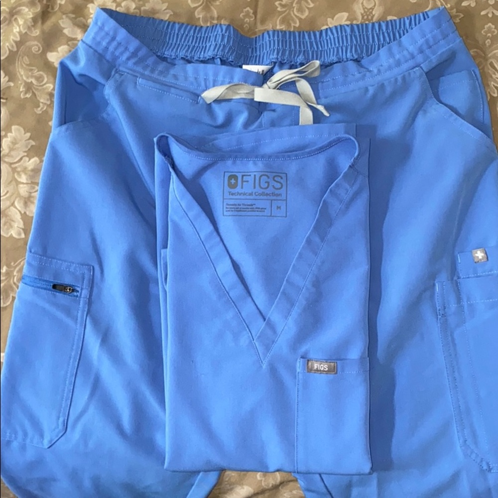 Figs scrub set
